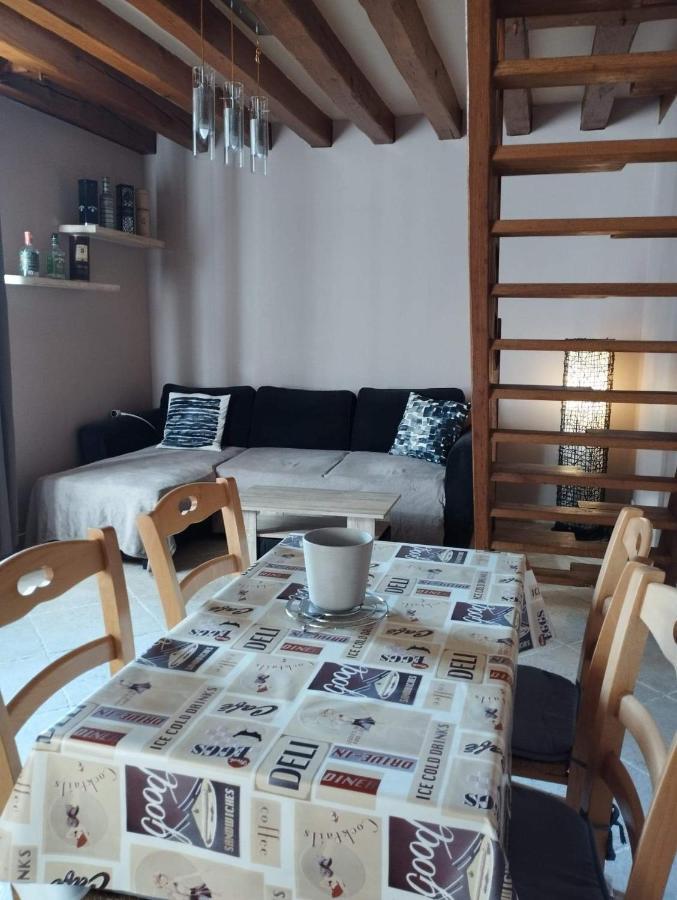 Autry-le-Chatel Charmante Petite Maison De Bourg 아파트 외부 사진